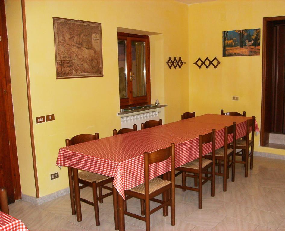 Hôtel Agriturismo Lu Formaggio à Castelli Extérieur photo